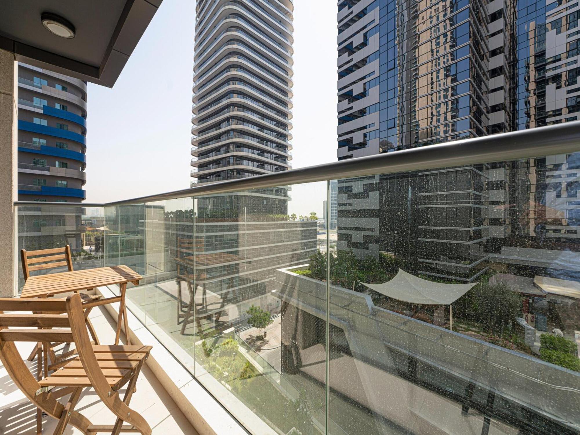 Luxe Apartments Near Dubai Mall Burj Khalifa Pool Gym Parking Εξωτερικό φωτογραφία